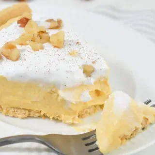 No Bake Pumpkin Cheesecake Pie