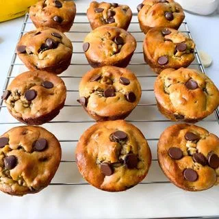 Flourless Banana Chocolate Chip Muffins