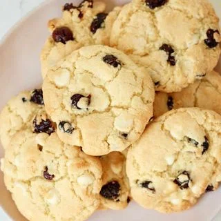 White Cranberry Chocolate Chip Cookies
