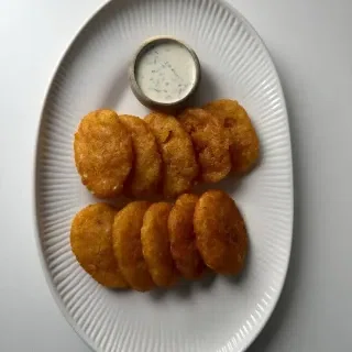 Classic Hashbrowns with Homemade Ranch Sauce