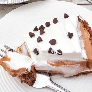 Chocolate Pudding Cream Pie