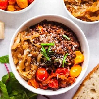 French Lentils Braised in Red Wine and Caramelized Onions