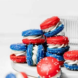 4th of July Macarons
