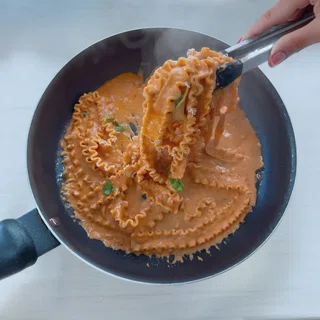 Creamy Tomato Pasta with Giant Noodles