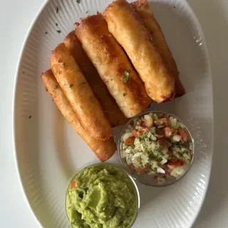 Crispy Cheesy Chicken Taquitos