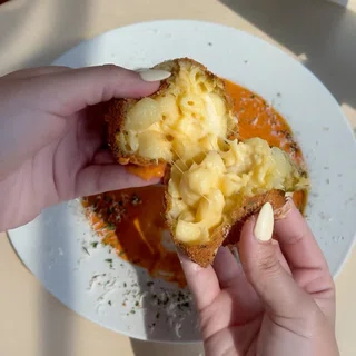 Fried Mac & Cheese Balls