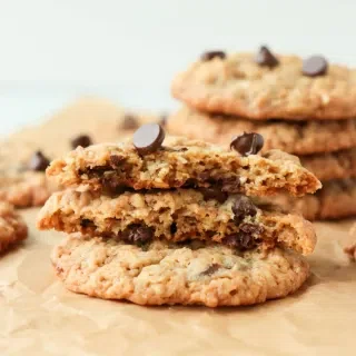 Oatmeal Chocolate Chip Cookies