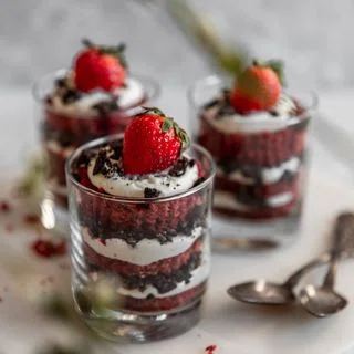 Cheesecake Red Velvet Trifles