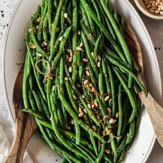 Lemony Green Beans With Pine Nuts & Garlic