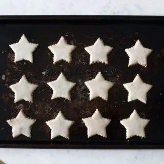 Pistachio Zimtsterne (Cinnamon Stars)