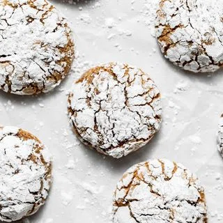 Ginger Molasses Crinkle Cookies