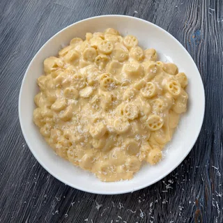 Mac & Cheese Wheel Pasta