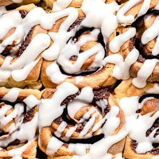 Cinnamon Rolls with Apple Pie Filling