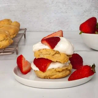 Paleo Strawberry Shortcakes