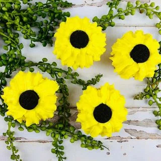 Oreo Sunflower Cupcakes