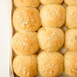Oatmeal Dinner Rolls
