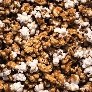 Homemade Salted Caramel Popcorn