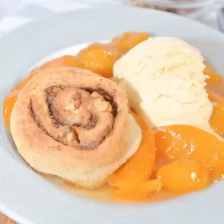 Old Fashioned Peach Cobbler