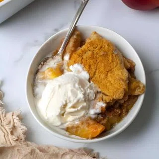 Paleo Vegan Peach Cobbler