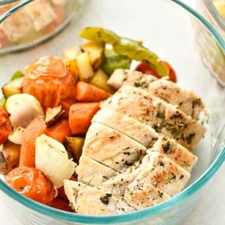 Meal Prep Italian Seasoned Chicken with Roasted Vegetables