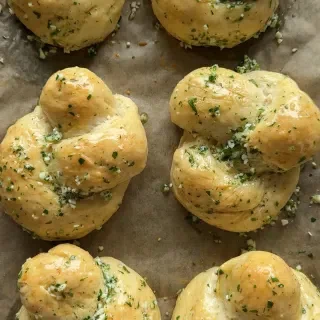 Giant Garlic Knots with Garlic-Herb Butter
