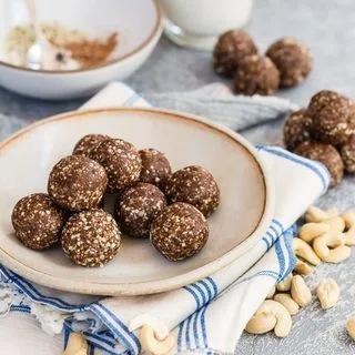 Date Nut Bites