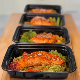 High Protein Low Calorie Teriyaki Salmon and Veggie Stir-Fry