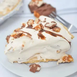 No Bake Snickers Pie