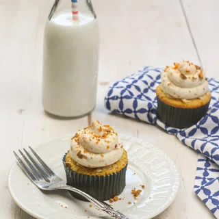 Butterfinger Cupcakes