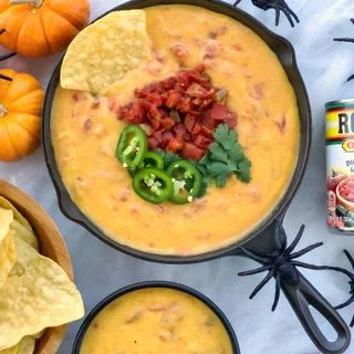 Dairy-Free Chile con Queso