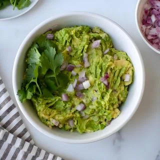 Whole30 Guacamole (Vegan, AIP Friendly)