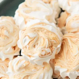 Dulce de Leche Meringues