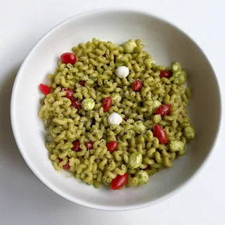 Pesto Caprese Pasta Salad