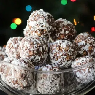 No Bake Cookies with Chocolate, Coconut, and Oats