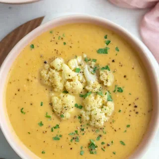 Roasted Cauliflower Soup