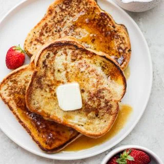 Cinnamon French Toast (Easy & Ready in 15 Minutes!)