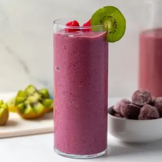 Acai Smoothie (Easy 5-Minute Berry Smoothie)