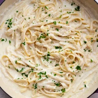 Easy Creamy Homemade Alfredo Sauce