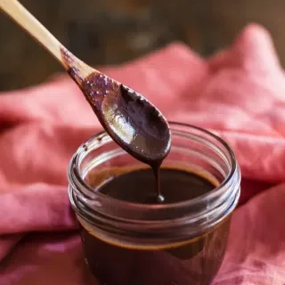 4 Ingredient Vegan Chocolate Syrup
