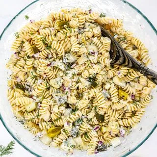 Creamy Dill Pickle Pasta Salad