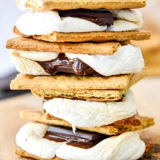 5-Minute Air Fryer S’mores
