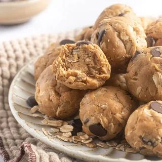 Peanut Butter Protein Balls