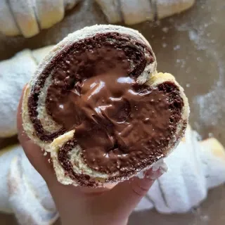 Easy Nutella Stuffed Chocolate Croissants
