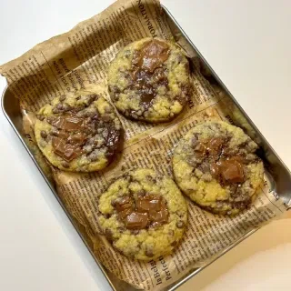 Nutella Stuffed Chocolate Chip Cookies