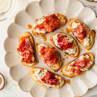 Crispy Prosciutto & Burrata Crostini