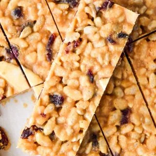Peanut Butter Rice Krispie Breakfast Bars