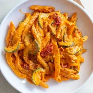 Vegan Creamy Tomato Pasta