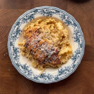 Garlic Parmesan Chicken Pasta