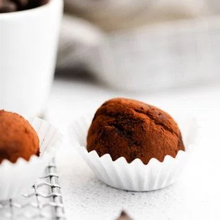 Amaretto Chocolate Truffles