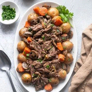 Slow Cooker Pot Roast with Rich Gravy